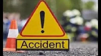 Six children injured in collision between 2 school vehicles in UP's Rae Bareli