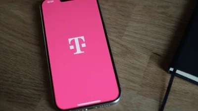 T-Mobile SOS, outage map: Nationwide service outage hits thousands