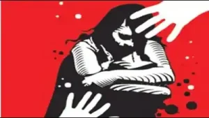 15-yr-old girl 'gang-raped' after being lured for car ride; 3 held