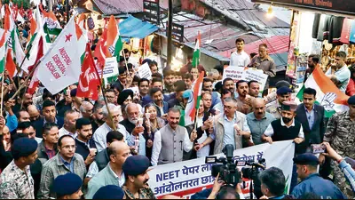 Shimla march hails students' protest as Pradhan quits