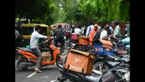 From meals to medicines: Gurdwaras, food outlets assisting protesters in need