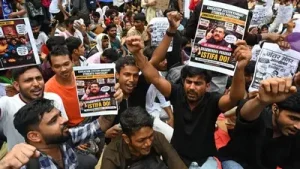 Parliament stays in deadlock over student protests, demands; brief clashes in