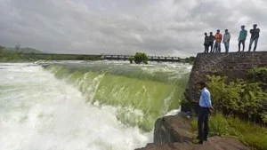 Khadakwasla increases water discharge