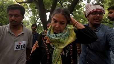 Shabana Azmi, 75, reveals tear gas triggered asthma attack during CJP protest march: