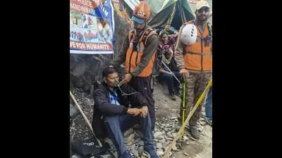 5 Amarnath pilgrims among 6 injured in road accident in J&K's Udhampur