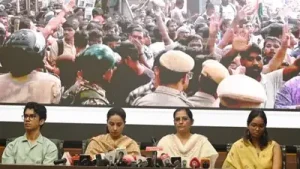 'My father was almost lynched near Jantar Mantar stage': Kin of Delhi cops injured