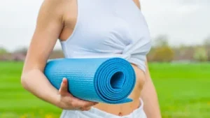 Is your yoga mat a breeding ground for bacteria? Here are 4 tips to clean it right