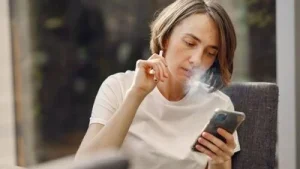 Can vaping affect how the skin heals? Physician Dr Kunal Sood explains the link