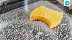 Nutritionist shares 3 toxic everyday items in your kitchen you should throw away