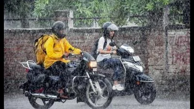 Showers lash Uttar Pradesh; rivers breach danger mark