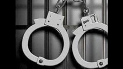 6 held with heroin, 3 pistols in Fazilka