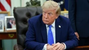 'America shooting itself in the foot': US Senators Wyden, Paul oppose 100% tariffs