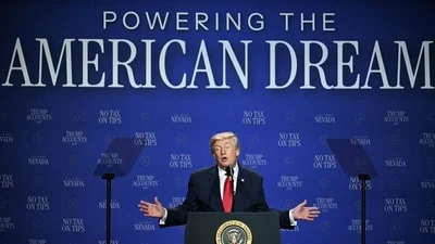 Trump's hair sparks 'new wig' buzz as POTUS' videos go viral on social media; 'can't