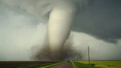 Chicago tornado: Warning issued for Will, DuPage, Cook and Lake counties; ground