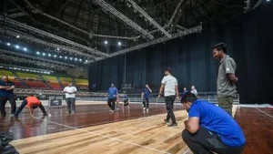 Langur mimics to keep monkeys off World badminton venue