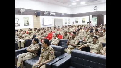 Lko cops sensitised about transgender issues