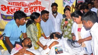 Jharkhand govt reaches out to protesting students, stalemate continues