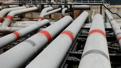 Trump accuses oil companies of making too much money as gas prices stay high amid