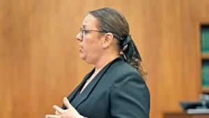 Who is Shanan Buckingham? Why prosecutor's hair bow is drawing attention at Lindsay