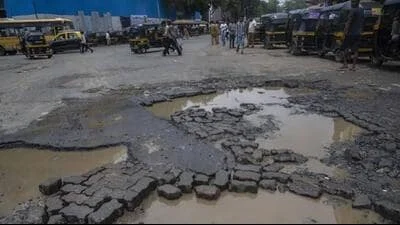 Ludhiana: Khanna SDM gives NHAI 48 hrs to repair potholes on highway