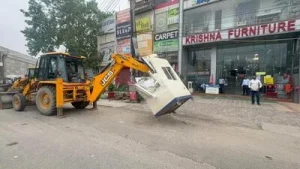 GMDA demolishes 425 illegal sheds, 225 ramps in Gurugram encroachment drive