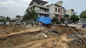 Kitchlu Nagar sinkhole to be repaired in two weeks: MC