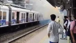 Mumbai locals hit by multiple technical snags