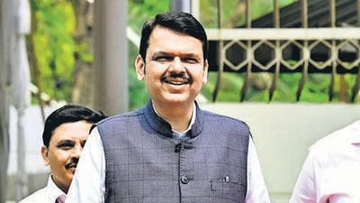 Nashik pothole deaths: CM directs officials to fix roads, penalise contractors