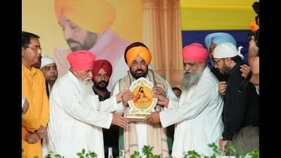Punjab CM lays foundation stone of Guru Ravidas study centre