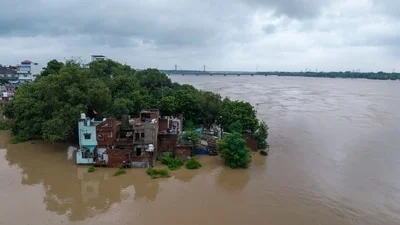 UP rivers rise after heavy rain; Ganga, Ghaghra, Sharda cross danger mark in 3