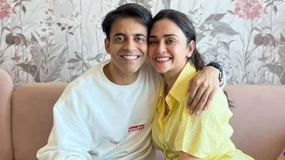Amruta Khanvilkar issues legal warning over reports of separation from Himanshu