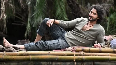 Mahesh Babu lounges in Africa in unseen pics from Rajamouli's Varanasi, unimpressed