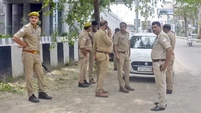 Father-son duo attack man with iron rod amid dispute over 'anklet' in UP's Lucknow;