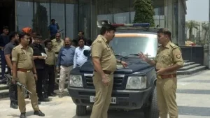 XUV rams three two-wheelers, kills retired army jawan in Hyderabad