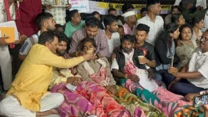 Fadnavis held a meeting with representatives of the protesting: A practical reader guide