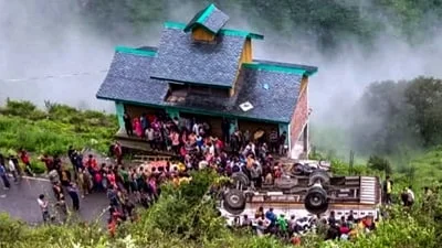 7 killed, 11 injured in Himachal bus accident; PM Modi expresses sorrow