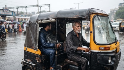 Man moved by auto driver's honesty after he returns extra ₹5: 'Why do good people