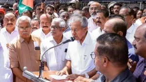 Pinarayi Vijayan demands withdrawal of order to sing full Vande Mataram on Aug 15