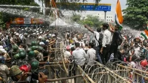 Protesting Jharkhand students face lathi charge, tear gas, water cannon during march