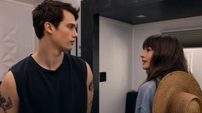 Hollywood's latest obsession: older women and younger men