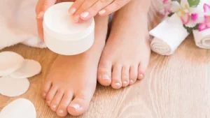 The foot cream with more than 10,000 user reviews, Moha Foot Cream was my first choice to treat my