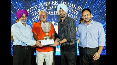 Amarinder Singh Brar and Padamjit Singh Sandhu emerged the top performers as the Chandigarh Golf Club