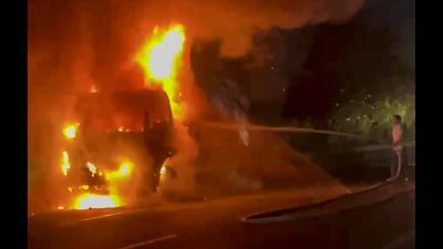 MCG road-sweeping truck catches fire near Rajiv Chowk, no injuries: A practical reader guide