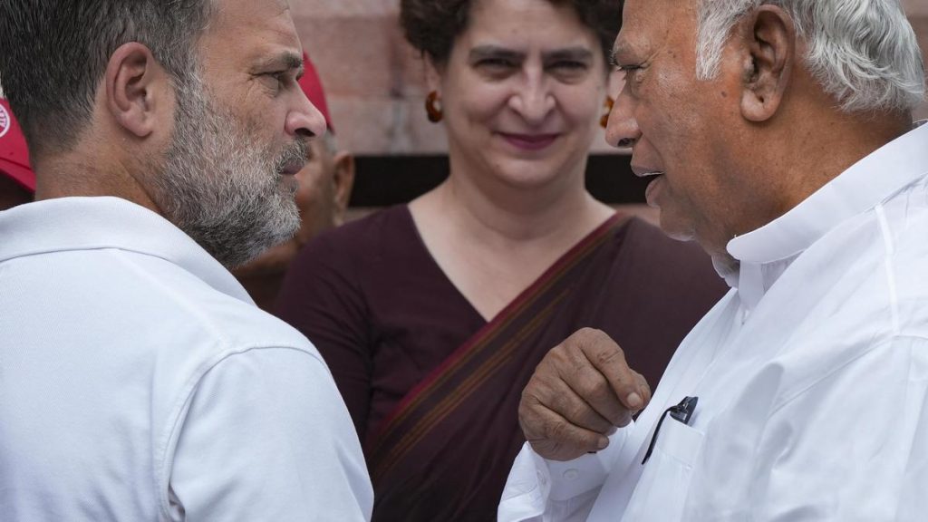 Congress apex body to chalk out strategy to corner Centre