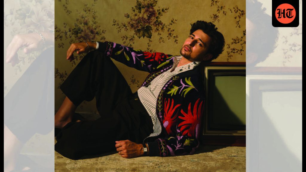 receives to know... Darshan Raval: A practical reader guide