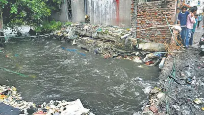 The body of the Delhi teenager who drowned after falling into an open drain in southeast Delhi’s Jasola