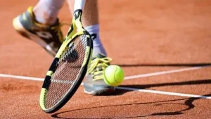 MASON, Ohio — Venus Williams' losing streak in singles play has reached 13 matches