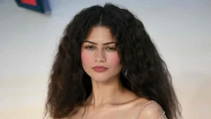 A video showing a woman who looks strikingly like Zendaya has gone viral online, but the woman