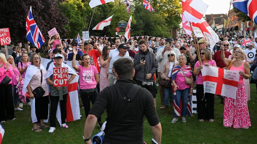 Anti-immigration demonstrators in southern England massed outside: A practical reader guide
