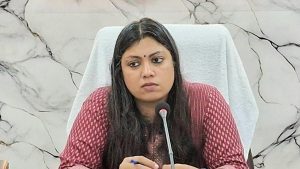 Lawyers' group seek fresh hearing in CEC law challenge, Noida DM case: A practical reader guide